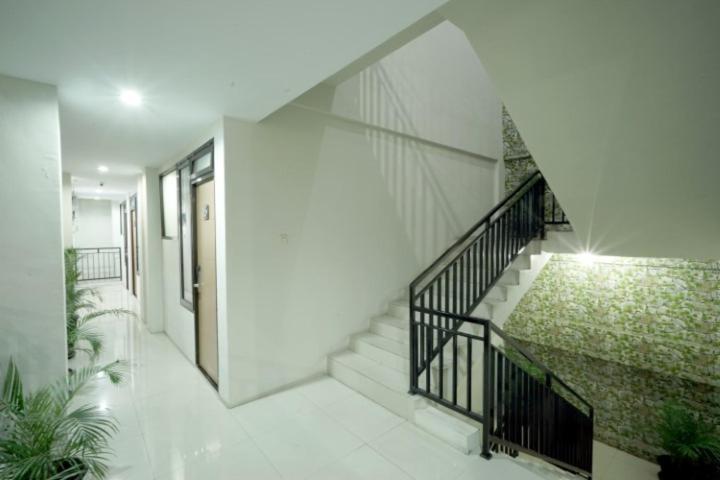 D'Paragon Seturan 3 Maguwo Экстерьер фото