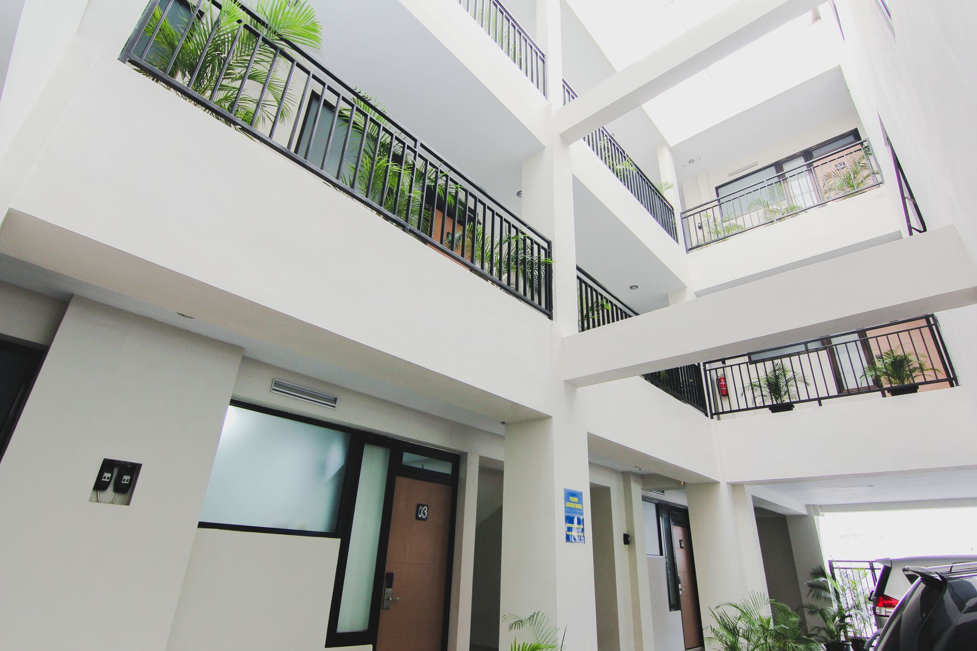 D'Paragon Seturan 3 Maguwo Экстерьер фото