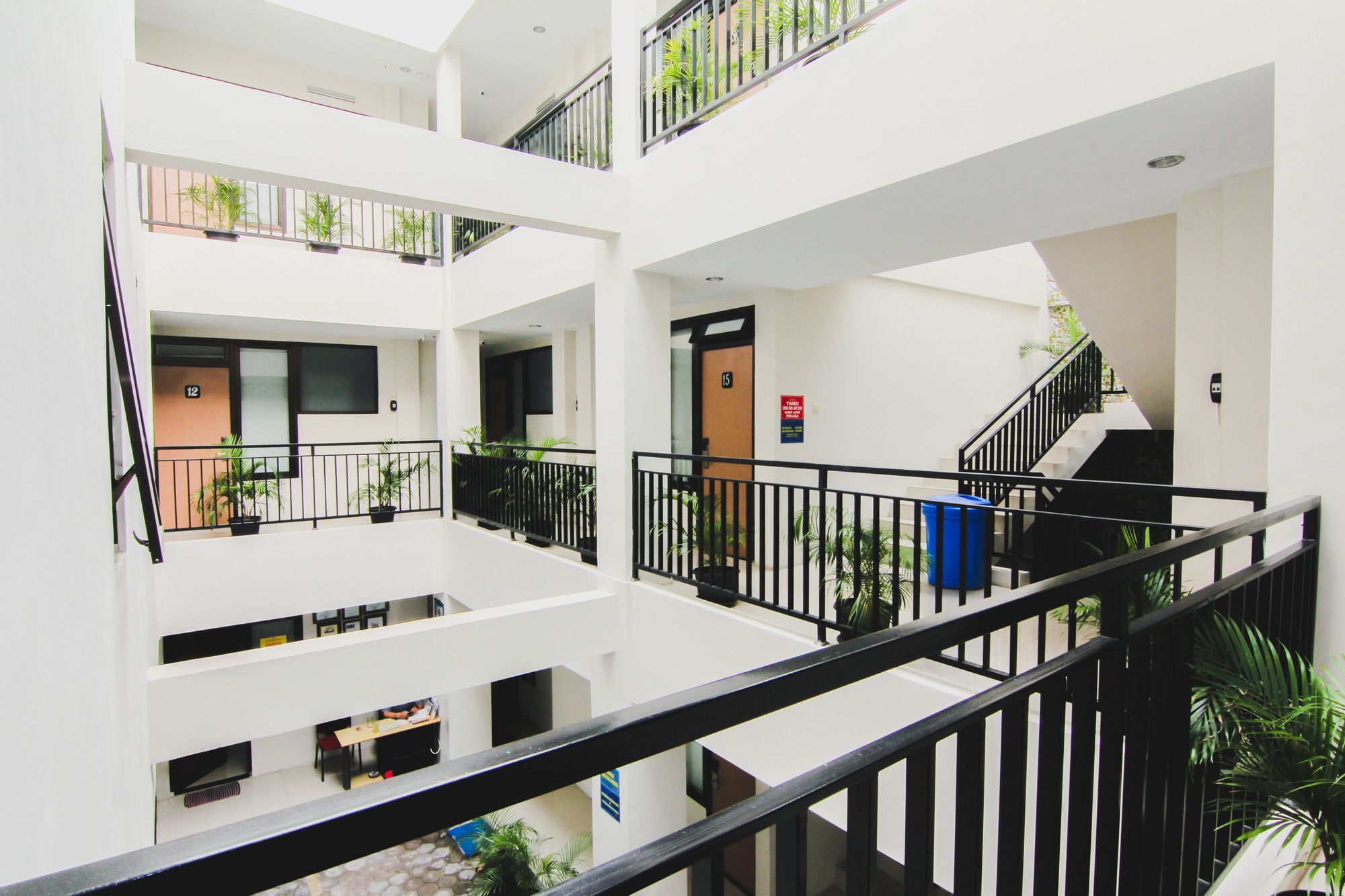 D'Paragon Seturan 3 Maguwo Экстерьер фото